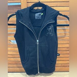 Nununu Black Sleeveless Hoodie with Skull Embroidery